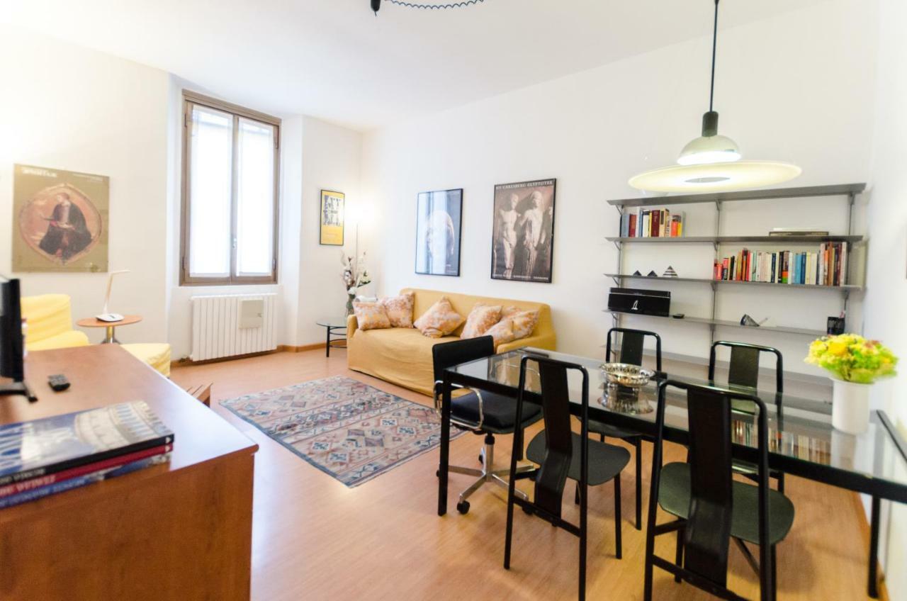 Roomy Central Apartment Milano Esterno foto